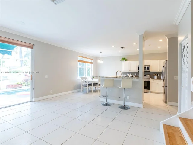 797 Vista Meadows Dr # 797, Weston FL 33327