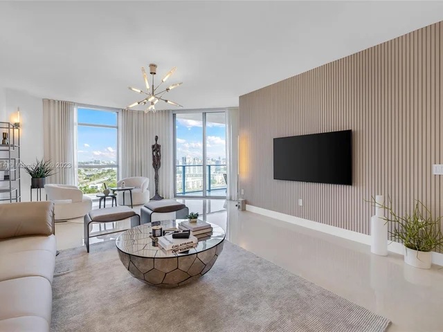 17301 Biscayne Blvd # 2106, North Miami Beach FL 33160