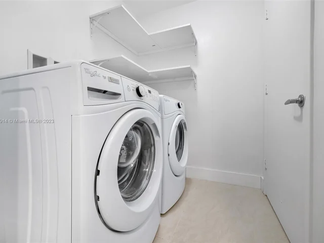 17301 Biscayne Blvd # 2106, North Miami Beach FL 33160