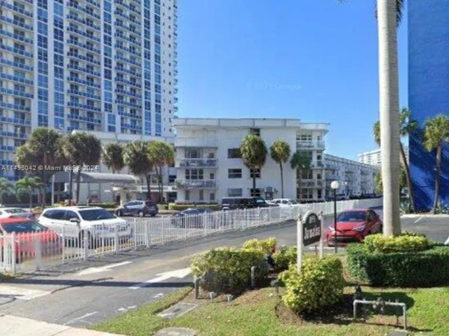 1913 S Ocean Dr # 109, Hallandale Beach FL 33009