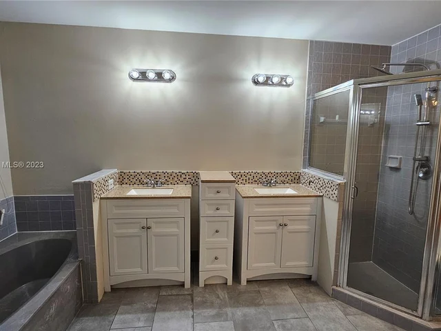 1336 NW 129th Way, Sunrise FL 33323