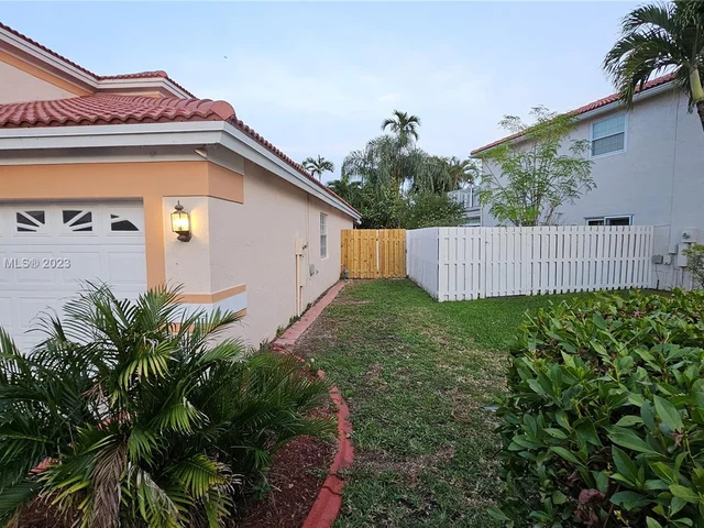 1336 NW 129th Way, Sunrise FL 33323