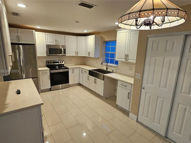 1336 NW 129th Way, Sunrise FL 33323