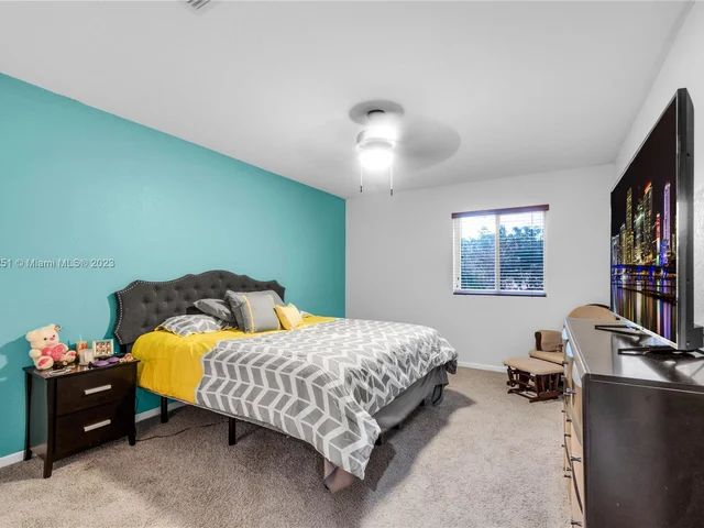 3068 SE 4th Ct, Homestead FL 33033