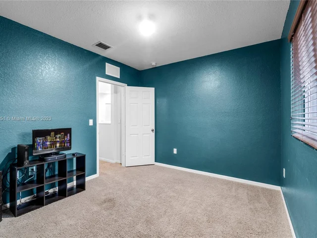 3068 SE 4th Ct, Homestead FL 33033