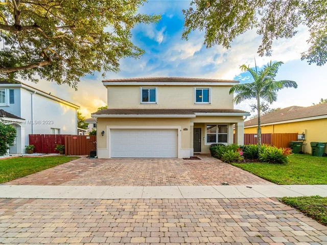 3068 SE 4th Ct, Homestead FL 33033