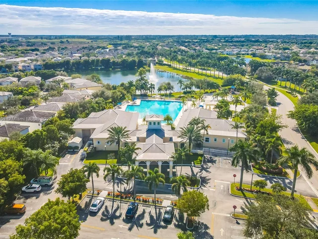 3068 SE 4th Ct, Homestead FL 33033