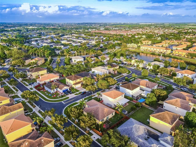 3068 SE 4th Ct, Homestead FL 33033