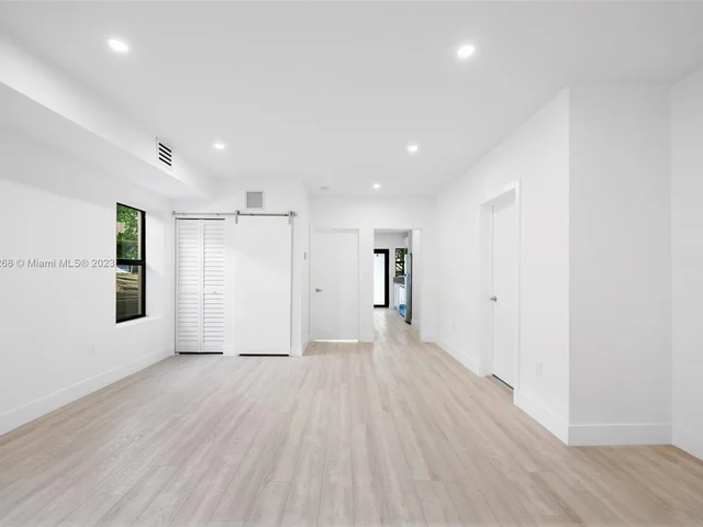 1721 SW 13th St APT 1, Miami FL 33145