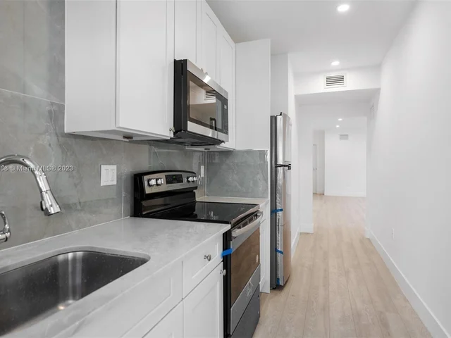 1721 SW 13th St APT 1, Miami FL 33145