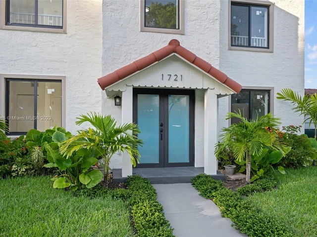1721 SW 13th St APT 1, Miami FL 33145