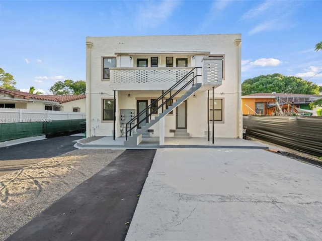 1721 SW 13th St APT 1, Miami FL 33145