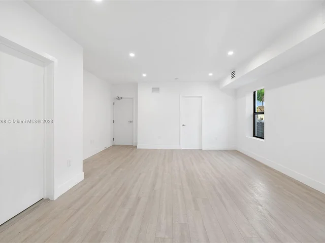 1721 SW 13th St APT 1, Miami FL 33145