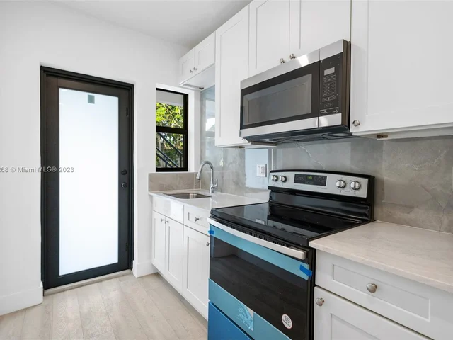 1721 SW 13th St APT 1, Miami FL 33145