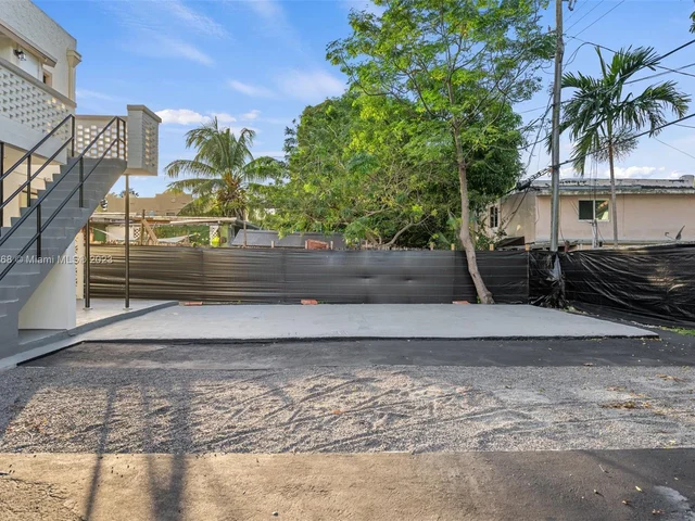 1721 SW 13th St APT 1, Miami FL 33145