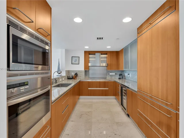 2627 S Bayshore Dr # 1202, Miami FL 33133