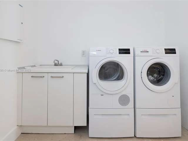 2627 S Bayshore Dr # 1202, Miami FL 33133