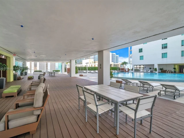 500 Brickell Ave # 2202, Miami FL 33131