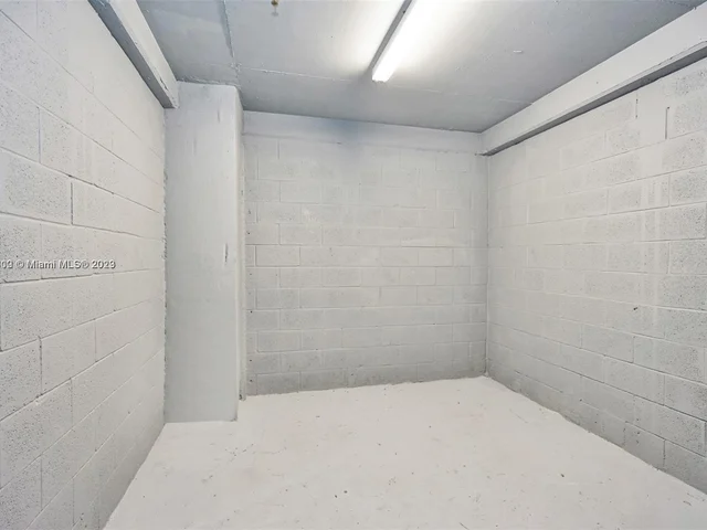 500 Brickell Ave # 2202, Miami FL 33131