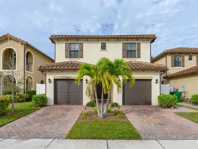 5105 NW 52nd St, Tamarac FL 33319