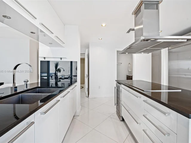 17121 Collins Ave # 2108, Sunny Isles Beach FL 33160