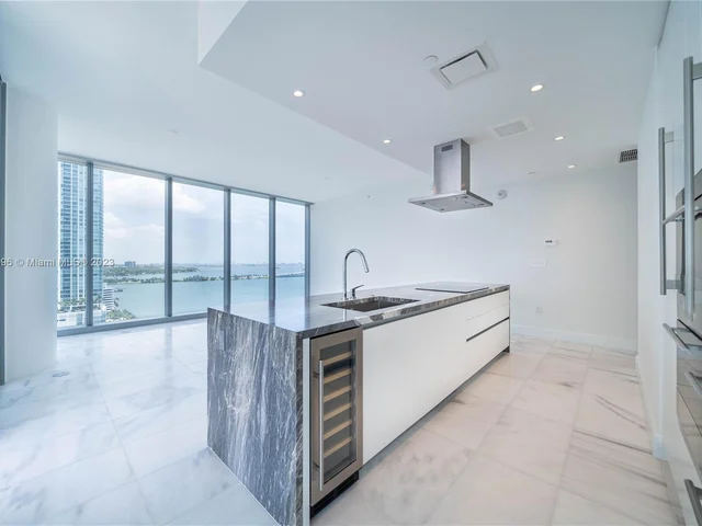 700 NE 26 TERRACE # 1806, Miami FL 33137