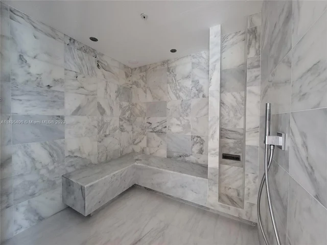 700 NE 26 TERRACE # 1806, Miami FL 33137