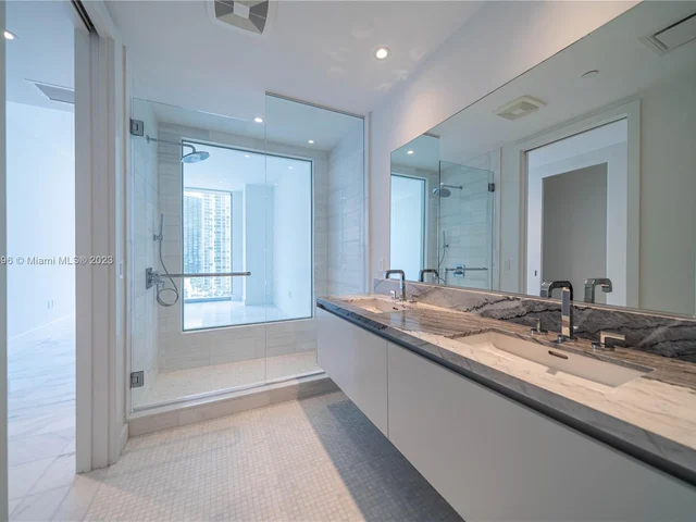 700 NE 26 TERRACE # 1806, Miami FL 33137