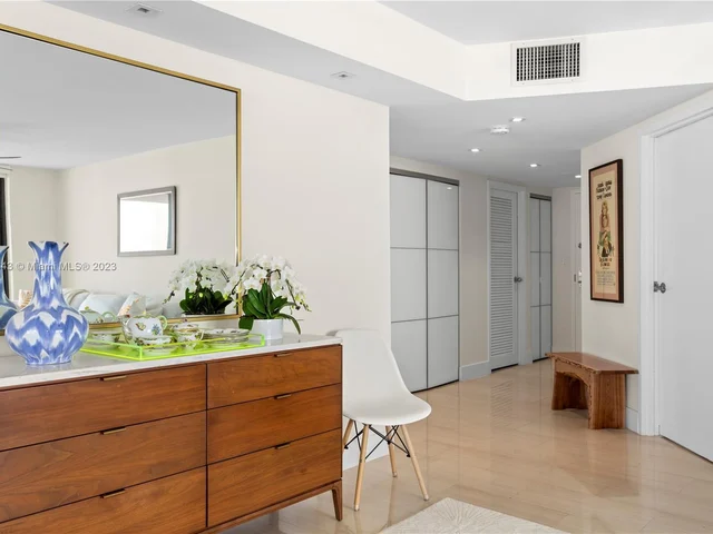 2333 Brickell Ave # 102, Miami FL 33129