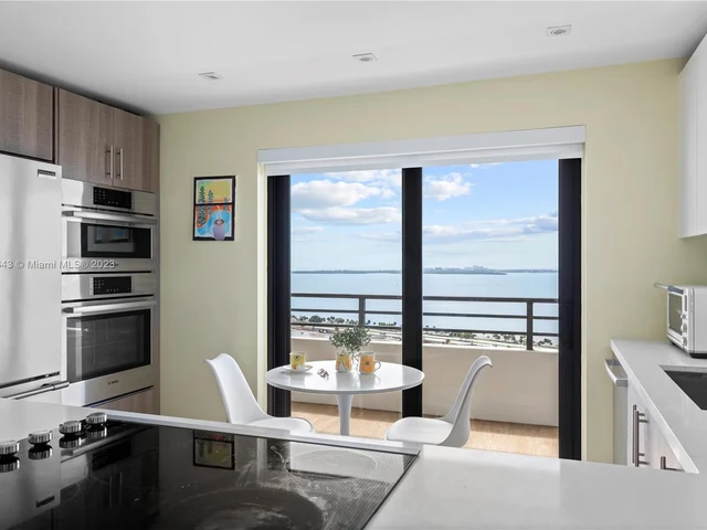 2333 Brickell Ave # 102, Miami FL 33129