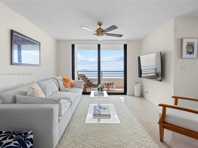 2333 Brickell Ave # 102, Miami FL 33129