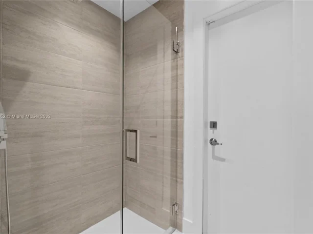 5254 NW 94th Doral Pl, Doral FL 33178