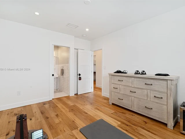 12725 SW 82nd Ave, Pinecrest FL 33156