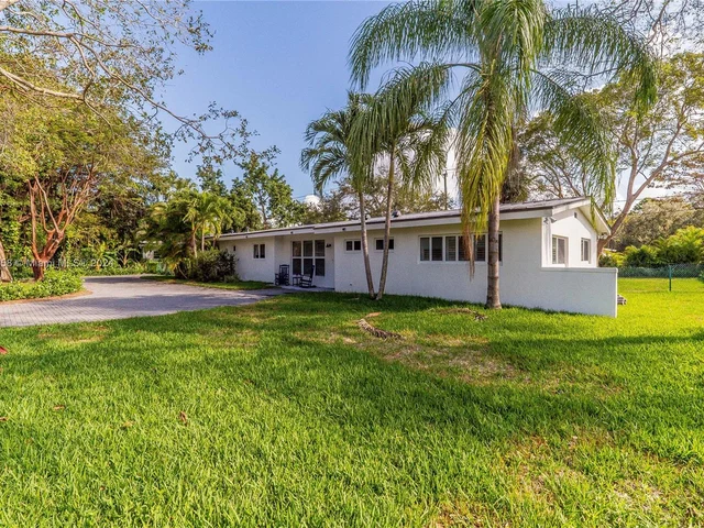 12725 SW 82nd Ave, Pinecrest FL 33156