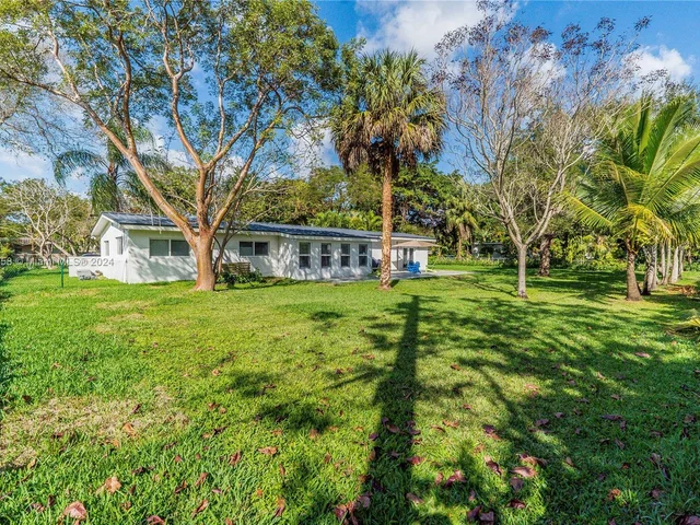 12725 SW 82nd Ave, Pinecrest FL 33156