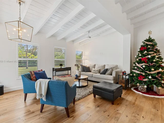 12725 SW 82nd Ave, Pinecrest FL 33156