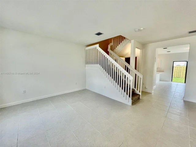 28629 SW 132nd Ct, Miami FL 33033