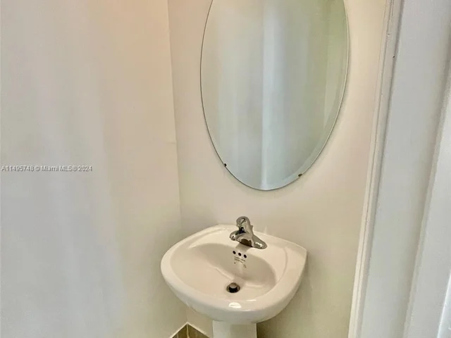 28629 SW 132nd Ct, Miami FL 33033