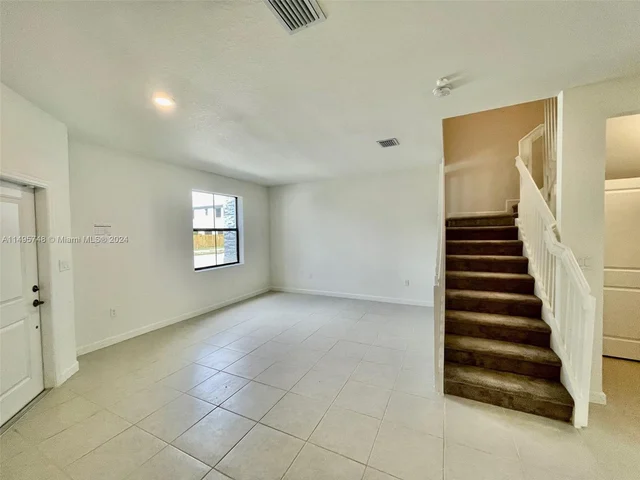 28629 SW 132nd Ct, Miami FL 33033