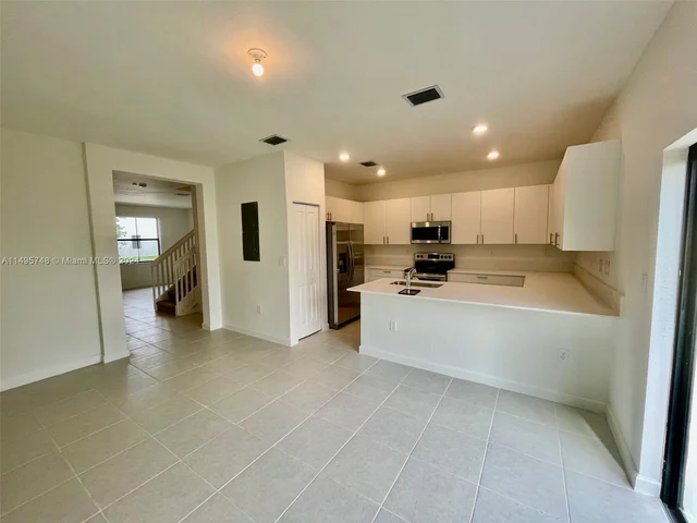 28629 SW 132nd Ct, Miami FL 33033