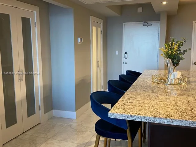 5401 Collins Ave # 526, Miami Beach FL 33140