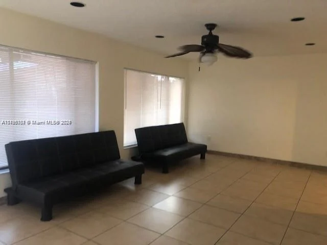 6141 Wiley St, Hollywood FL 33023