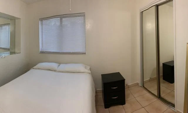 6141 Wiley St, Hollywood FL 33023