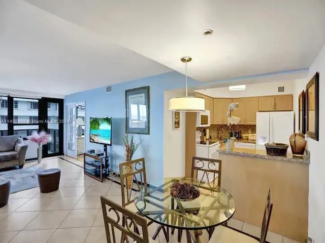 5225 Collins Ave # 610, Miami Beach FL 33140