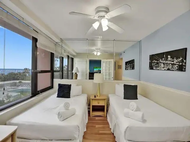 5225 Collins Ave # 610, Miami Beach FL 33140