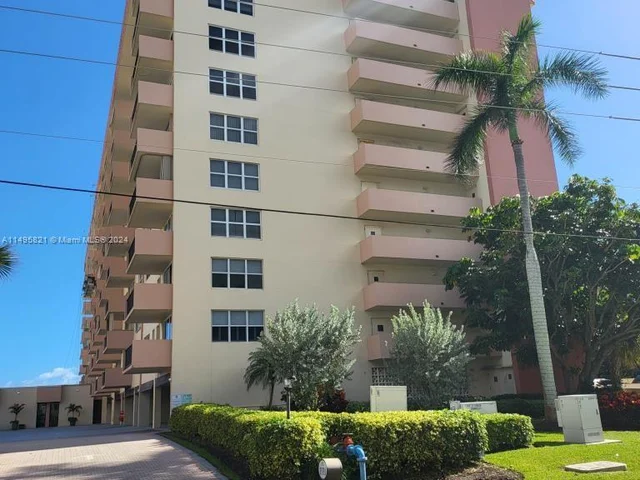 1147 Hillsboro Mile # 208, Hillsboro Beach FL 33062