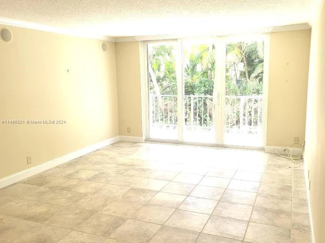 1147 Hillsboro Mile # 208, Hillsboro Beach FL 33062