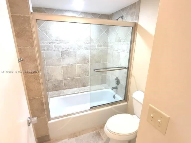 1147 Hillsboro Mile # 208, Hillsboro Beach FL 33062