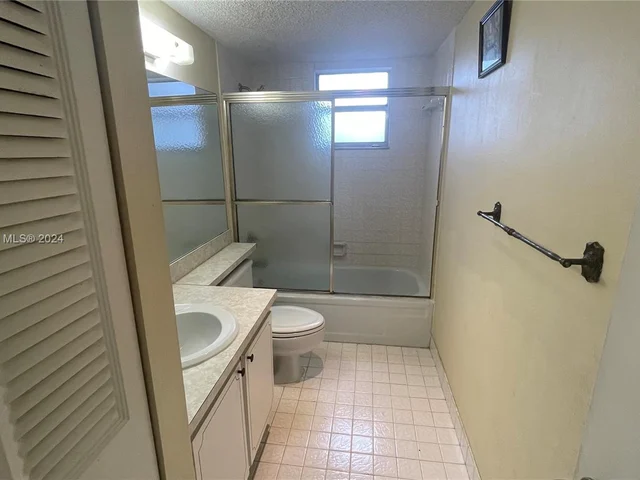 408 NW 68th Ave # 205, Plantation FL 33317