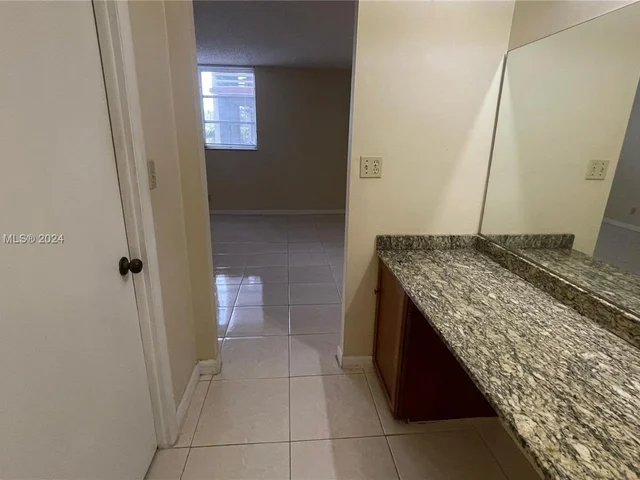 408 NW 68th Ave # 205, Plantation FL 33317